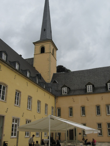 Centre culturel de rencontre abbaye de neumunster luxembourg grund photo